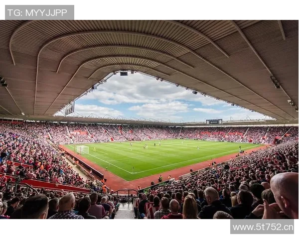 英超各球队的主场:英超各球队主场的特点与球迷文化 英超各球队的主场:英超各球队主场的特点与球迷文化